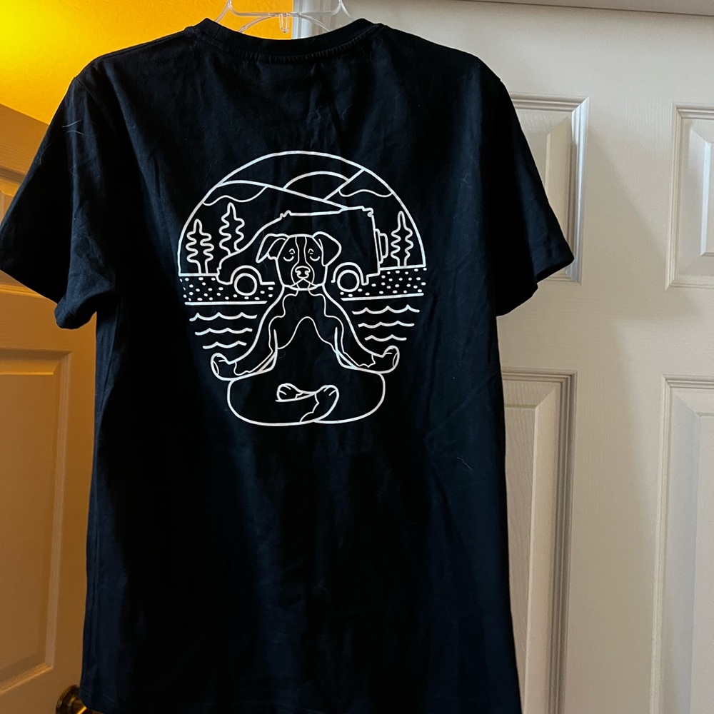 Dog yoga T-shirt